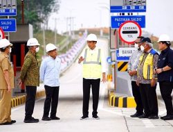 Resmikan Tol Pekanbaru-Bangkinang, Presiden: Tumbuhkan Daya Saing Produk Riau