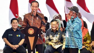 Serahkan SK Hutan Sosial dan TORA di Balikpapan, Presiden Jokowi: Manfaatkan untuk Kesejahteraan