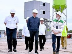 Presiden Jokowi Tinjau Kawasan Kalimantan Industrial Park Indonesia