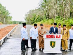 Presiden Jokowi Resmikan Jalan Nan Sarunai Kabupaten Tabalong