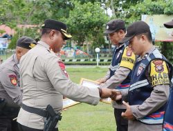 11 Anggota Polri dan PHL Polres Barito Timur Terima Penghargaan