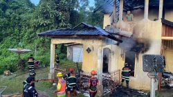 Rumah Warga RT 07 Tamiang Layang Terbakar