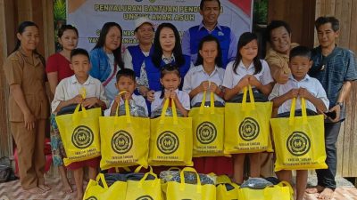 GN-OTA Yayasan Tangan Pengharapan Salurkan 72 Paket Bantuan Pendidikan di Kecamatan Dusun Tengah