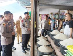 Kapolres dan Kepala DisdagkopUKM Barito Timur Pantau Stok dan Harga Bapokting Jelang Nataru