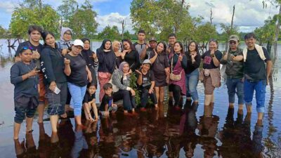 Pesona Susur Sungai dan Kebersamaan: Cerita Liburan Komunitas UMKM SEGAH di Pulau Patai