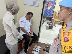 Seluruh Personel Satresnarkoba Polres Barito Timur Jalani Tes Urine