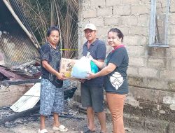 Pemdes Haringen Serahkan Bantuan untuk Korban Kebakaran Rumah