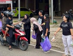 ARNA dan Es Teh Indonesia Tamiang Layang Tebar Kebaikan di Ramadan