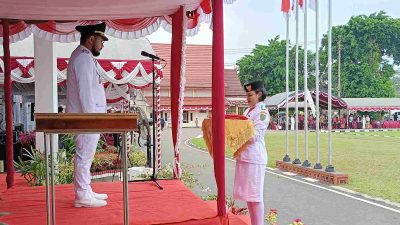 Wabup Barito Timur Pimpin Upacara Penurunan Bendera HUT Ke-80 RI