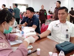 Rutan Tamiang Layang Ikut Donor Darah Sambut Harlah ke-80 Kejaksaan