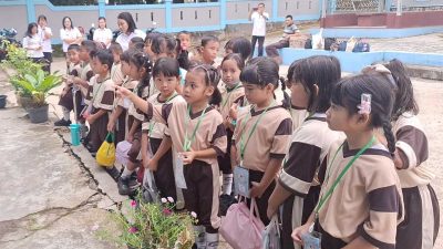 Perpustakaan Daerah Barito Timur Sambut Kunjungan Siswa SD Trinitas