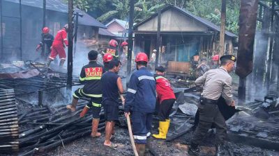 Kebakaran di Desa Bagok Barito Timur Hanguskan Dua Rumah, Seorang Warga Alami Luka Bakar Serius
