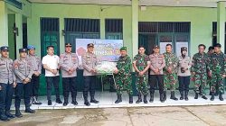 Polsek Dusun Tengah Beri Kejutan Tumpeng untuk Koramil Ampah di HUT ke-80 TNI