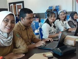 Diskominfosantik Barito Timur Latih Anggota KIM Ciptakan Konten Media Sosial