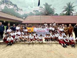 Karang Taruna Pangunraun Ajak Siswa SDN 2 Jaweten Lawan Bullying Sejak Dini