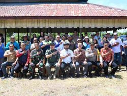 Petani Antusias Sambut Kunjungan Bupati dan Wabup Bartim di Lokasi Cetak Sawah Rakyat