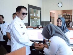 Usai Libur Lebaran, Bupati Bartim Halal Bihalal Langsung ke Ruang Kerja ASN Setda