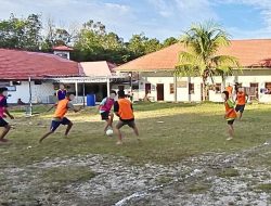 Warga Binaan dan Pegawai Rutan Tamiang Layang Tanding Futsal